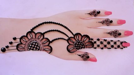 Latest Mehndi Designs for Wedding