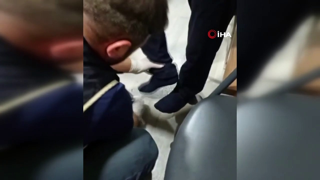 Ehliyet sınavını geçmek için kurduğu düzenek akıllara durgunluk verdi