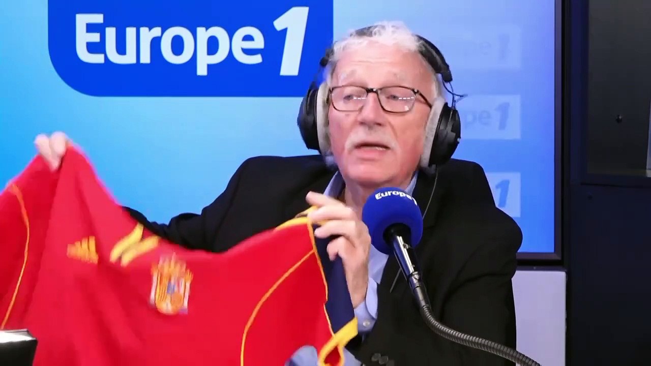 Pascal Praud et vous - «Arrêtons de diaboliser Didier Deschamps !» : le coup de gueule de Jacques Vendroux après l'élimination des Bleus à l'Euro