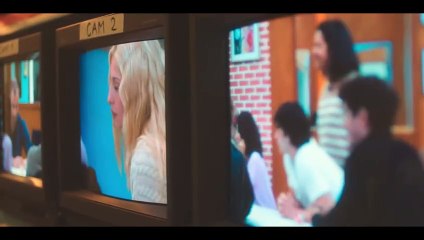 La folie Loft Story en série : la bande-annonce excitante de Culte