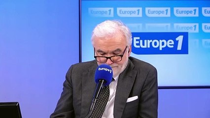 Télécharger la video: Pascal Praud et vous - Euro 2024 : «L'erreur de Didier Deschamps est d'avoir donné le brassard de capitaine à Kylian Mbappé», estime Cédric Chasseur