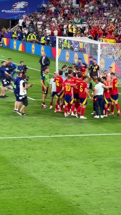 Morata blessé par un stadier après la victoire de l'Espagne !