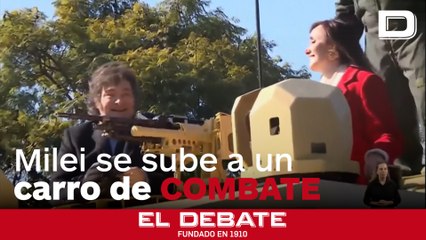 Las imágenes de Milei sobre un carro de combate en la celebración del día de la Independencia