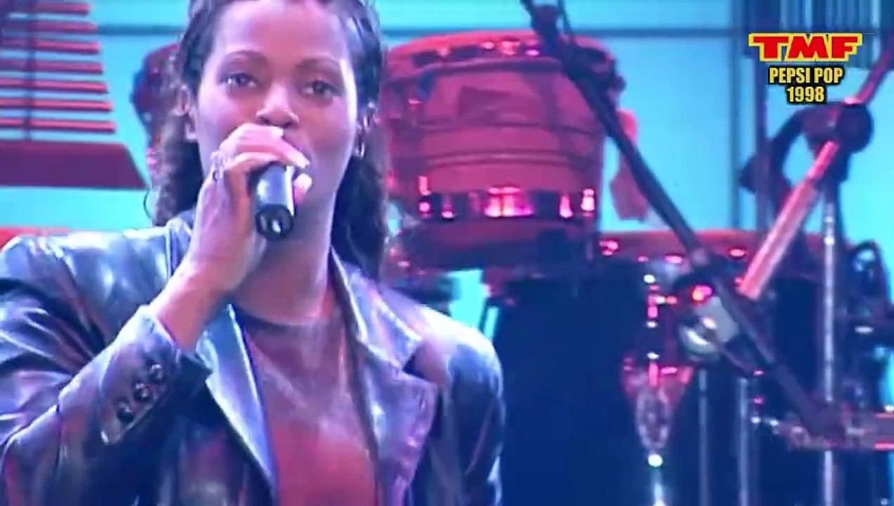 Life (Live) - Des'ree