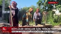 Zonguldak'ta gençler için futbol sahasını yenileyen köylüler, şimdi de tribün yapıyor