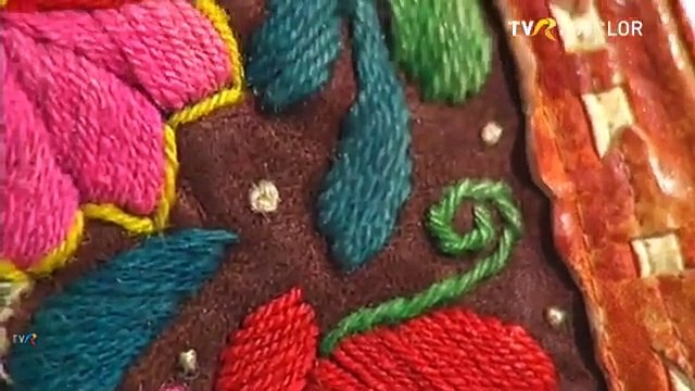 Florin Ologeanu in cadrul emisiunii „Cantec si poveste” (arhiva TVR)