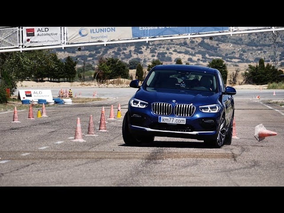BMW X4 2018 - Maniobra de esquiva (moose test) y eslalon | km77.com