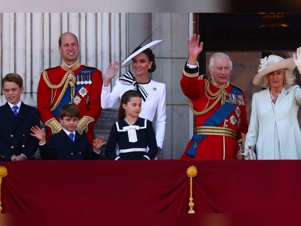 Buckingham-Palast: Ein Blick in und aus dem Balkonzimmer