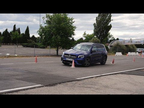 Mercedes-Benz GLB 200 d 4MATIC 2019 - Maniobra de esquiva (Moose test) y eslalon | km77.com