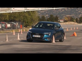 Audi A3 Sportback 2020 - Maniobra de esquiva (moose test) y eslalon | km77.com