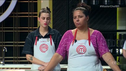 Giorgia surpreende com arroz de linguiça potente e bem temperado