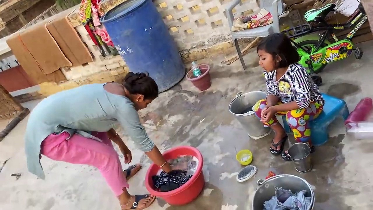 Hamari kaju bahut active hai _HumDoPremi _MissPriyanka002(720P_HD)