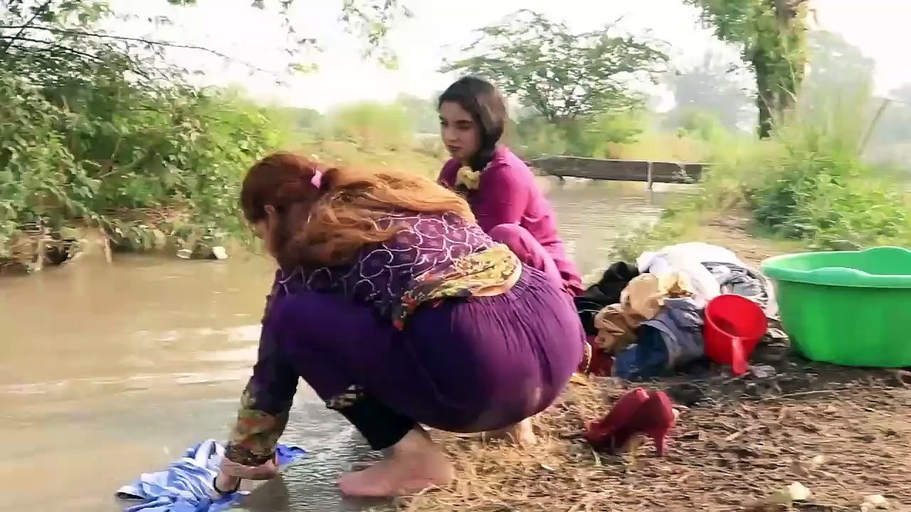 Village Girl Work _ Unseen Beautiful Village Life in Pakistan _ Beautiful Old Culture of Punjab(720P_HD)