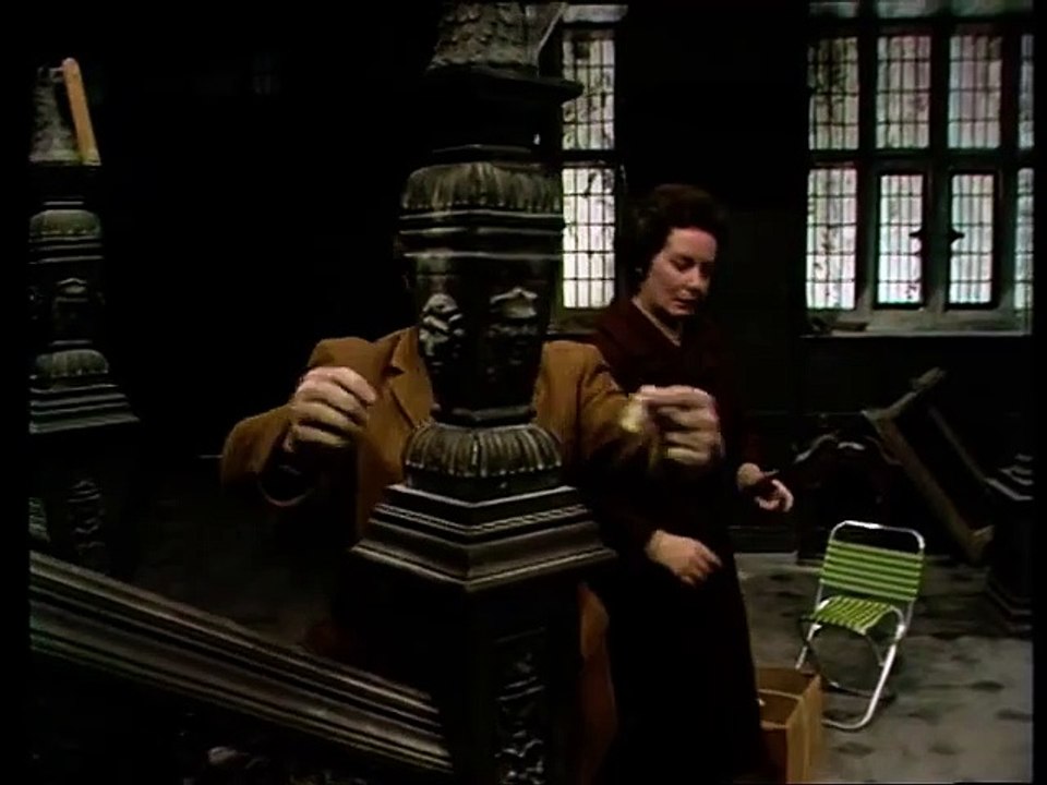 the ghosts of motley hall season 1 episode 2