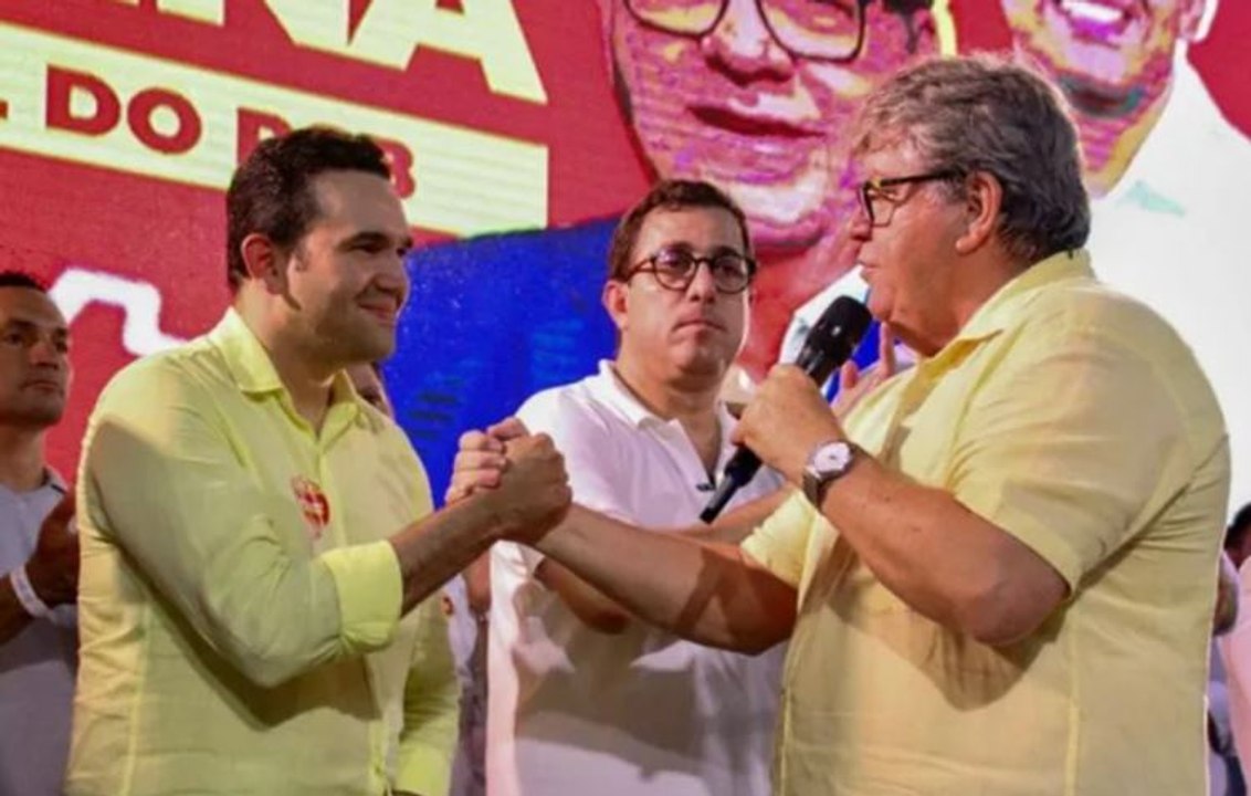 João Azevêdo avança tratativas para fechar apoio do Republicanos a Jhony Bezerra, em Campina Grande