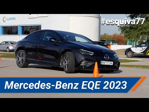Mercedes-Benz EQE 2023 - Maniobra de esquiva (moose test) y eslalon | km77.com