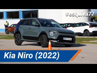 Kia Niro 2023 - Maniobra de esquiva (moose test) y eslalon | km77.com