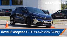 Renault Megane E-TECH eléctrico (2022) - Maniobra de esquiva (moose test) y eslalon | km77.com