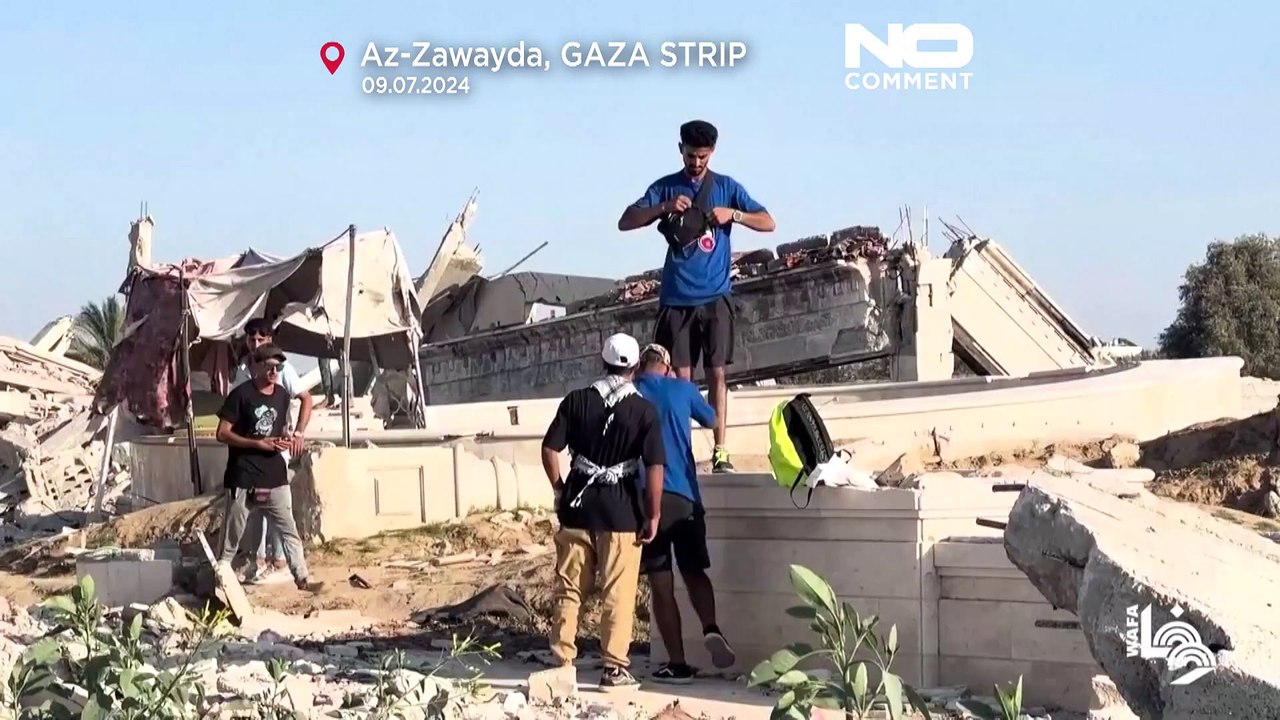 غزة: شباب فلسطينيون يمارسون رياضة الباركور على أنقاض المباني بعد أن دمرت إسرائيل كل النوادي