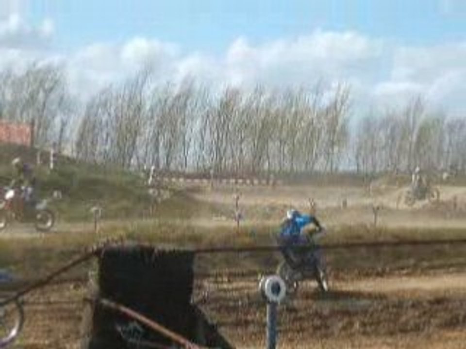 TERRAIN DE CROSS DE MERVILLE