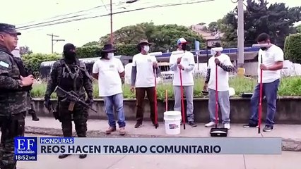 En Honduras pusieron a pandilleros presos a borrar grafitis