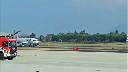 Aeroporto Salerno - Costa d'Amalfi, l'arrivo del primo volo da Nantes