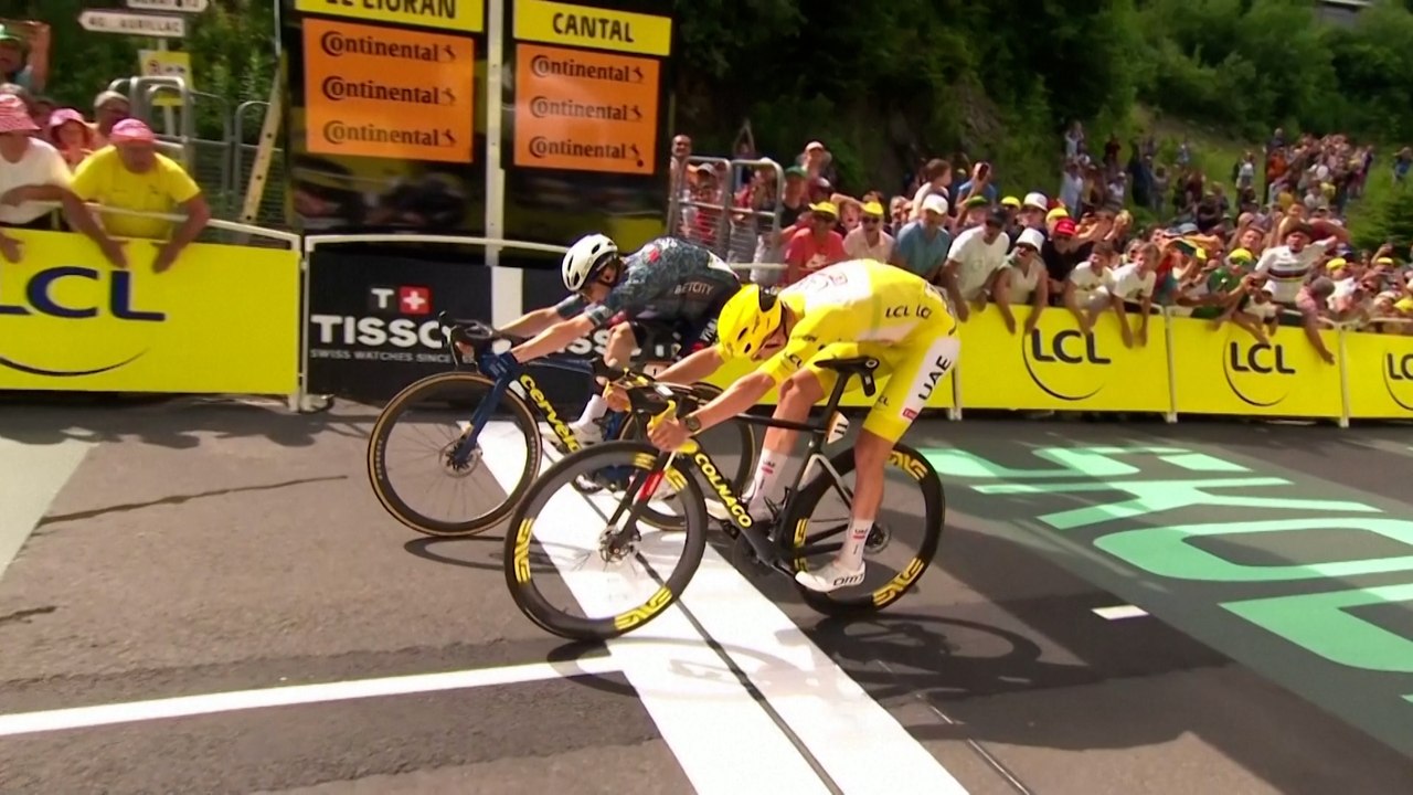 Tour de France 2024 : Vingegaard en larmes après sa victoire devant Pobacar lors de la 11e étape