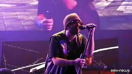 Morgan risponde ad accuse: "Angeli stiano con me, bestie con loro"