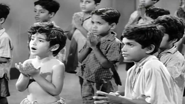 LATA MANGESHKAR — tumhi ho mata... — Main Chup Rahungi