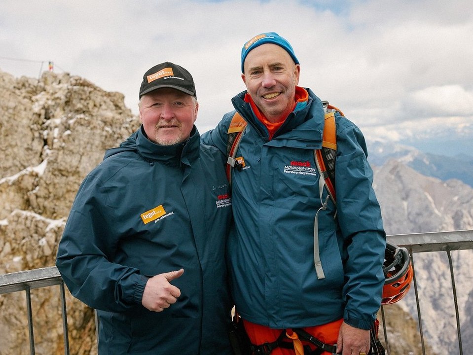 'Alle on Fire!' Joey Kelly erklimmt mit Wandergruppe die Zugspitze