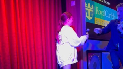 Young star charms the crowd with her 1st Karaoke performance