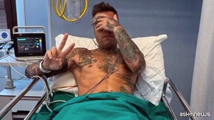 Fedez di nuovo in ospedale per un'emorragia interna