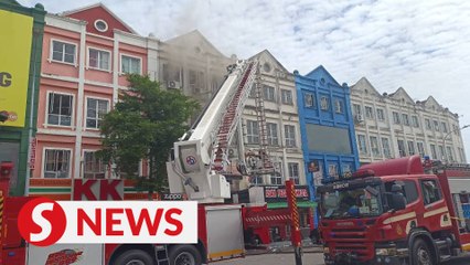Melaka shop lot fire claims two sisters, mother critical