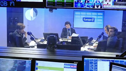 L’incendie de la flèche de la cathédrale de Rouen est «maîtrisé»