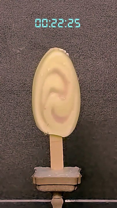 Melting Almond Milk Strawberry Ice Cream | Timelapse