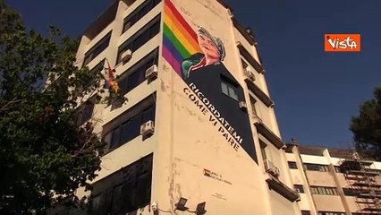 Il murale per Michela Murgia inaugurato al Municipio V di Roma