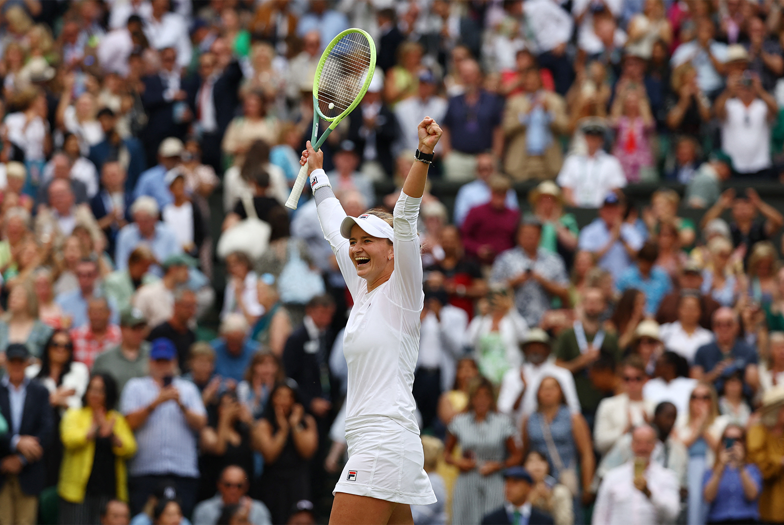 Wimbledon : Barbora Krejcíkova renverse Elena Rybakina et se qualifie pour la finale !
