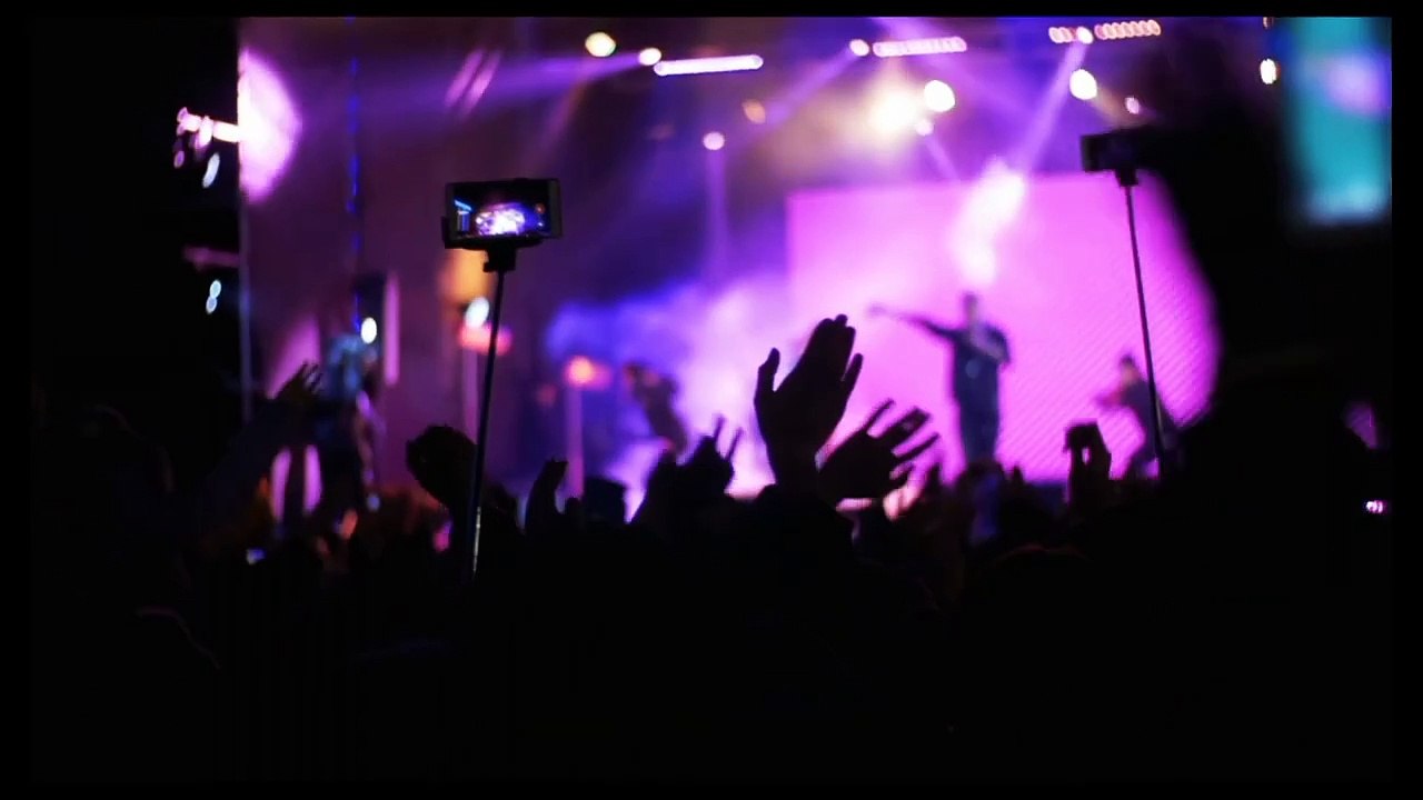 Hatsune Miku Says Yes RedFlamingCaleb/Grounded