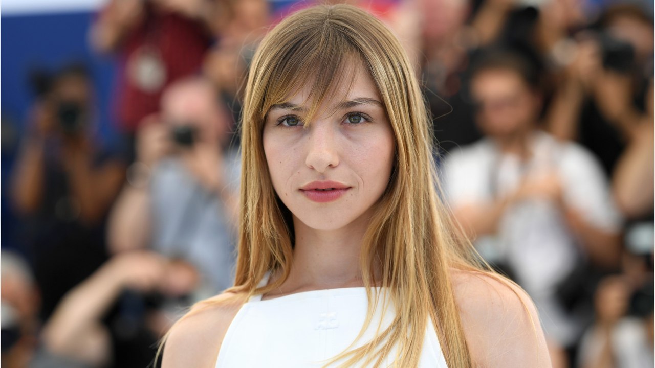 GALA VIDEO - Marie Colomb : tout savoir sur l’actrice qui va incarner Loana dans la série sur Loft Story pour Prime Video