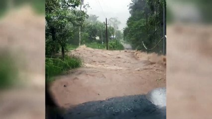 ext-trabajadores-de-quebrador-atrapados-por-crecida-de-rio-en-san-carlos-110724