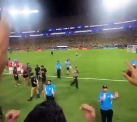 Darwin Núñez estuvo a punto de cometer un grave error