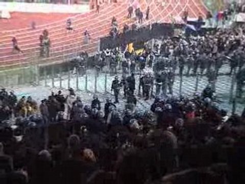 Ultras roma vs policia