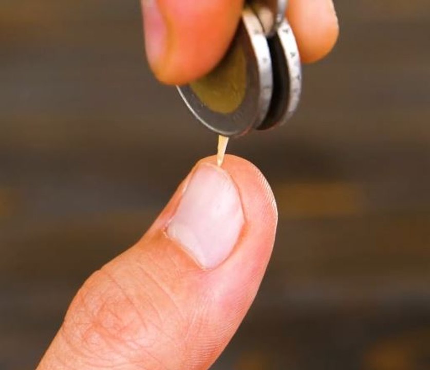 From currency to chic! Transforming coins into stunning crafts!