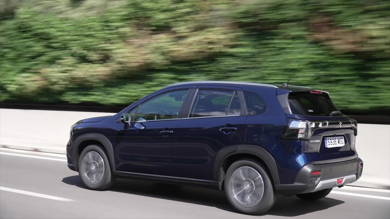 Suzuki S-Cross ab sofort auch als Vollhybrid erhältlich