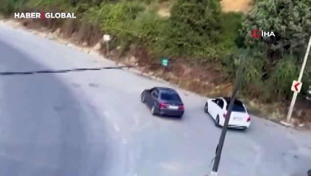Trafik canavarları iş başında: Biri drift yaptı diğeri kaydetti