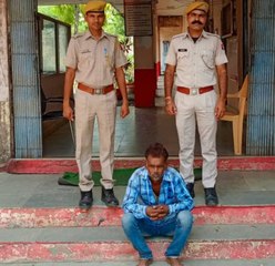 हत्या का आरोपी पति गिरफ्तार