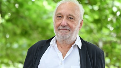 GALA VIDEO - François Berléand marqué par sa collaboration avec Catherine Deneuve : “Le vouvoiement est obligatoire”