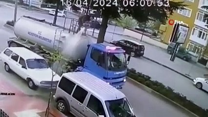 Belediyenin su tankeri aracı kullanılmaz hale getirdi!