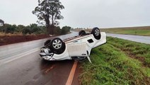 Montana capota na rodovia BR-163 e mulher de 34 anos fica ferida