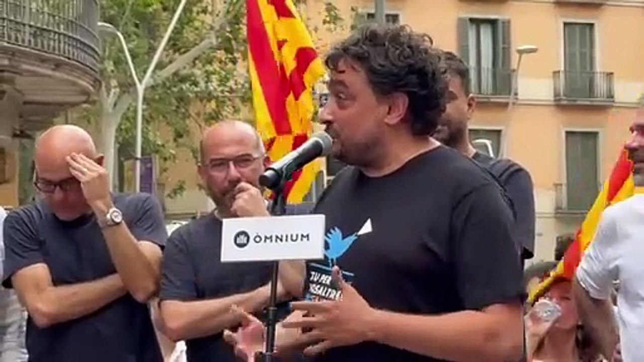 Jesús Rodríguez a l'acte d'Òmnium pel retorn dels exiliats
